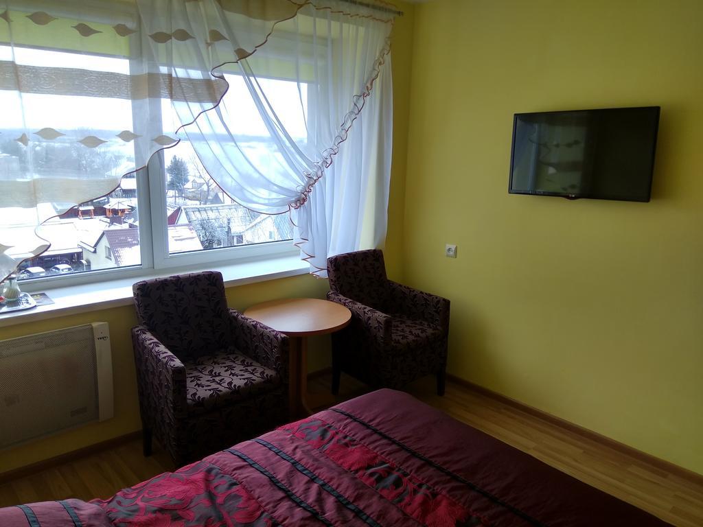 Hotel Viesbutis Jurbarkas Exterior foto